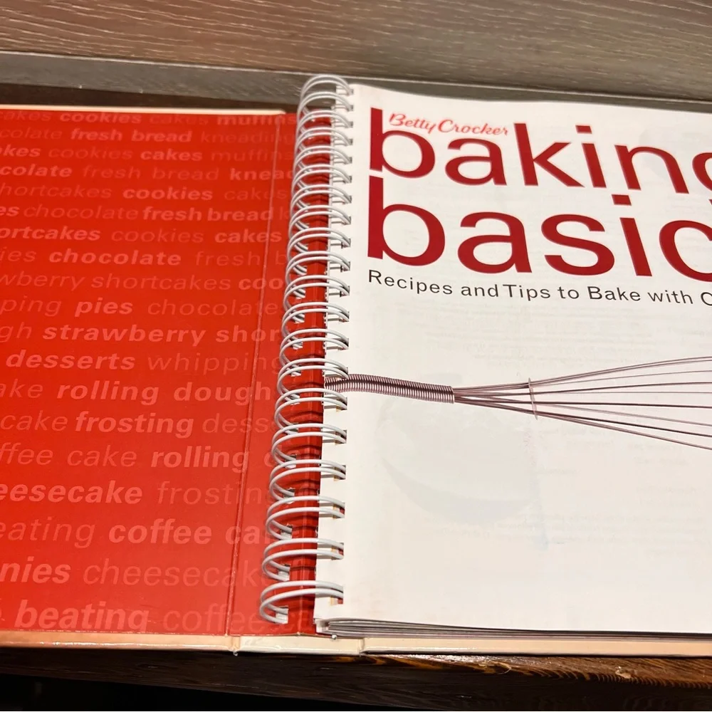 Betty Crocker Baking Basics Recipes and Tips to Bake with Confidence Hardcover‎